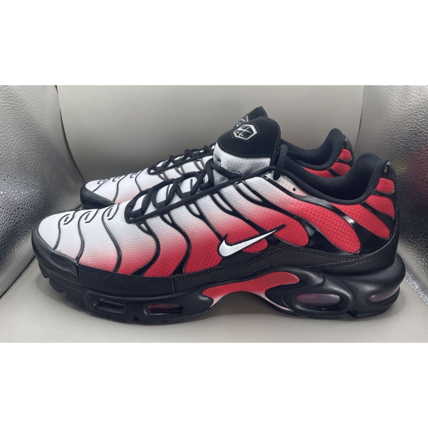 Nike Air Max Plus Tn Pure Platinum University Mens 15 Red Black Dm0032-017 Nwob
